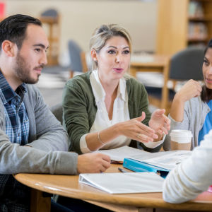 מוועדה למסגרת
